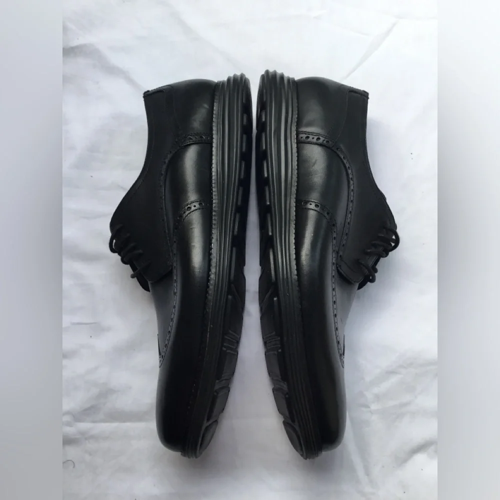 Cole Haan Black Men's leather Oxfords